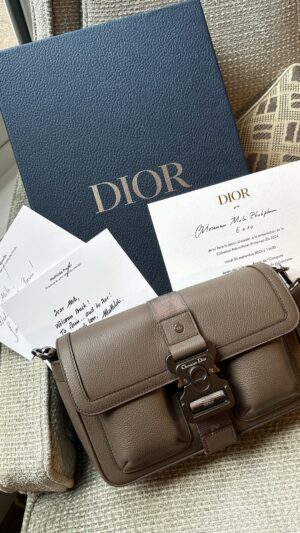 Phakphum Romsaithong Instagram - ,,, Tomorrow Is Gonna Be Fun😁 ,,,

.
.
@Dior #Dior #DiorSS24