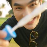 Phakphum Romsaithong Instagram - ,,, สถานที่บางที่ช่วยทำให้เราเด็กลง 20 ปี+ บรรยากาศดีจริงๆเลย พึ่งเคยพักโรงแรมในDisney เพลิยมากๆเลยครับ💚 ,,, @hkdisneyland . . #HKDisneyland Hongkong Disneyland