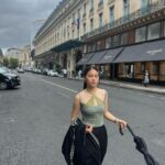 Phantira Pipityakorn Instagram - Paris in the (heavy)rain ☔️. I can still go shopping tho🧼🥶💸 Ps. ร้านนี้อาหารทะเลสดมากก 🦪กับดอลลี่คือที่🎣 #eatateatenwminnie Marius et Janette