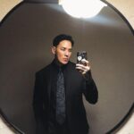 Pharanyu Rojanawuttitham Instagram - ละครเรื่องนี้ก็จะใส่ชุดประมาณนี้🥰😍😝นะ#พึ่งเลิกกอง#มาเข้ารับจบ#ทีมงานน่ารักทุกคน#ช่องวัน31 Thailand