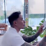 Pharanyu Rojanawuttitham Instagram - แต่งร้านนะ @tacktattoostudio วาดวนไป งัดเอาวิชาที่เรียนมาใช้นะ🤭🤭🤭🤭🤭❤️❤️ยังได้อยู่