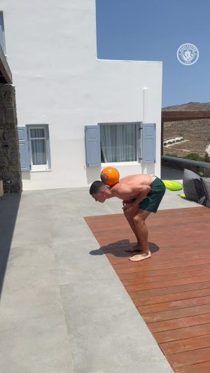 Phil Foden Instagram - Holiday skills! ☀️🪄