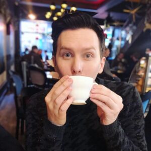 Phil Lester Instagram - ☺️☕️
