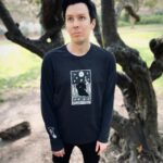 Phil Lester Instagram – I’ve made some spooky Autumn merch! 👻🍂🕯🔮 ft. Tarot long sleeve, scented candle, plant killer sweater and a pumpkin spiced hot chocolate! 

Get cosy over at amazingphilshop.com //
USA us.amazingphilshop.com