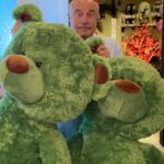 Phil McGraw Instagram - Bear-ly any time left ‘til Christmas!