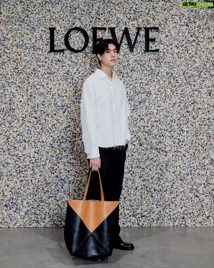 Phuwin Tangsakyuen Instagram - @Loewe #LOEWE #LOEWEFW23