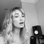 Pia Mia Instagram - this is so difficult lol