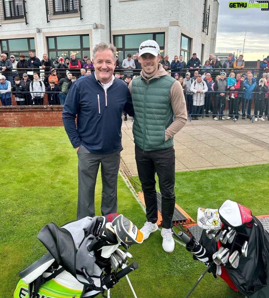 Piers Morgan Instagram - The North London Derby. @dunhilllinks @garethbale11 ⛳ Carnoustie Championship Course