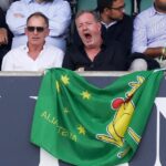 Piers Morgan Instagram - Me really enjoying Australia’s snail-like batting today. 💤 (Pic @ryanpierse @gettyimages ) ps Thanks for a great day @michaeldaffey The Oval Cricket Ground