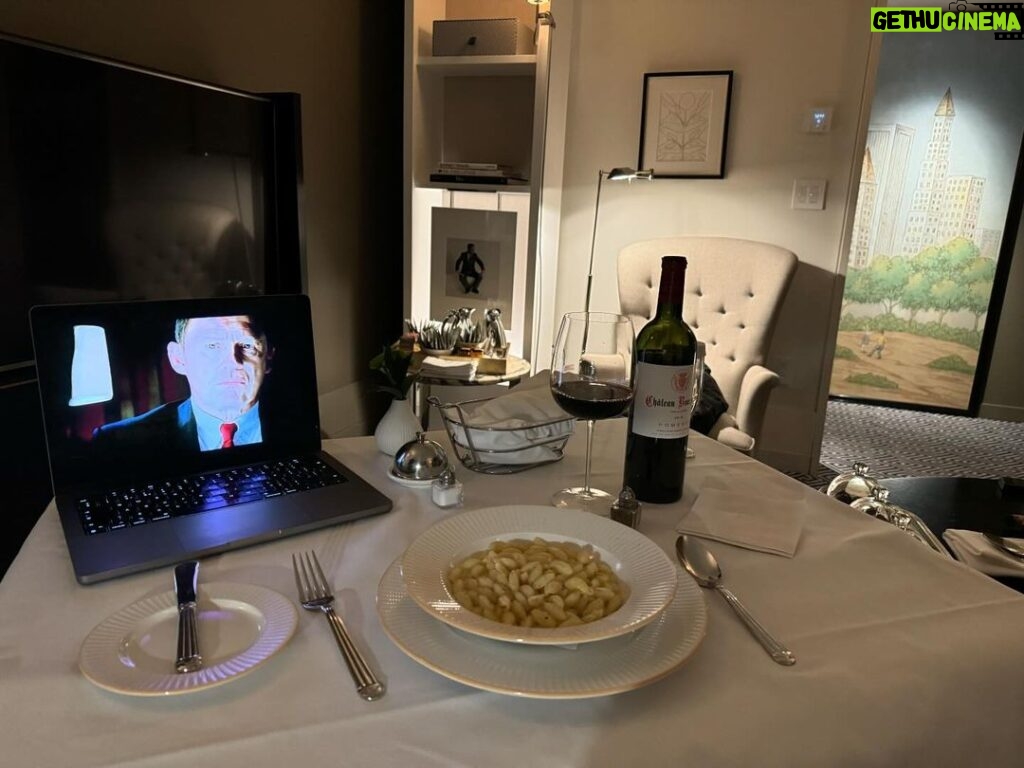 Piers Morgan Instagram - Macaroni cheese. ✅ Bottle of Pomerol. ✅ Spooks box-set. ✅ The Carlyle Hotel. ✅ Perfect way to unwind after work during freezing nights in New York.