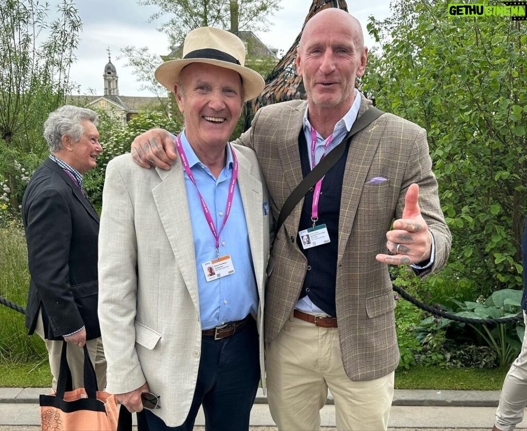 Piers Morgan Instagram - Such a treat being able to take my parents to the Chelsea Flower Show, especially in such glorious weather. The gardens were superb, many congrats to all the exhibitors and to all supported charities. Thanks also to @thenewtinsomerset for wonderful hospitality - much appreciated. PS The first pic of me and my Mum and Dad is by the great @richardyounggallery - one of the world’s best and most legendary photographers. Go check out his gallery. RHS Chelsea Flower Show, Royal Hospital Grounds, Chelsea