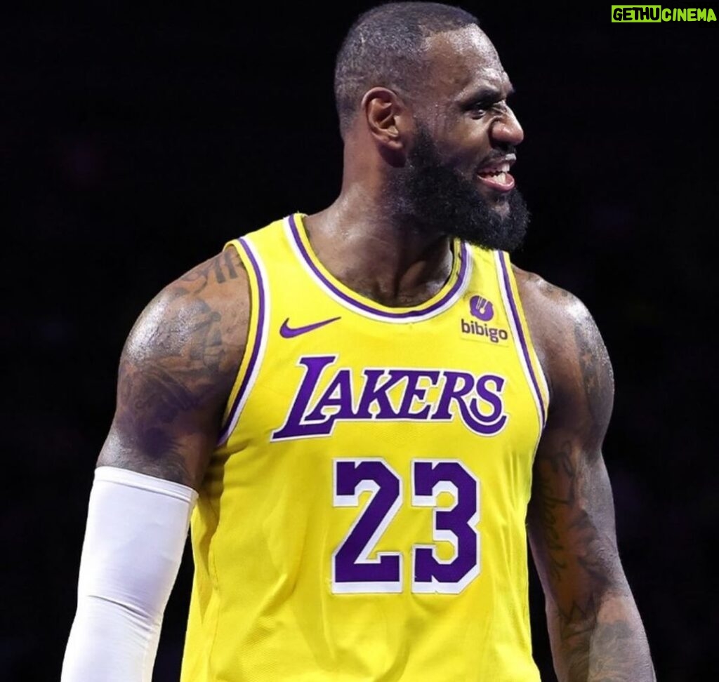 Piers Morgan Instagram - Lakers! Great to be back in His Majesty’s realm @kingjames - extraordinary player, incredible athlete, iconic sportsman… and still on my Most Wanted interview bucket-list. Come on LeBron, you know you want to.. Crypto.com Arena