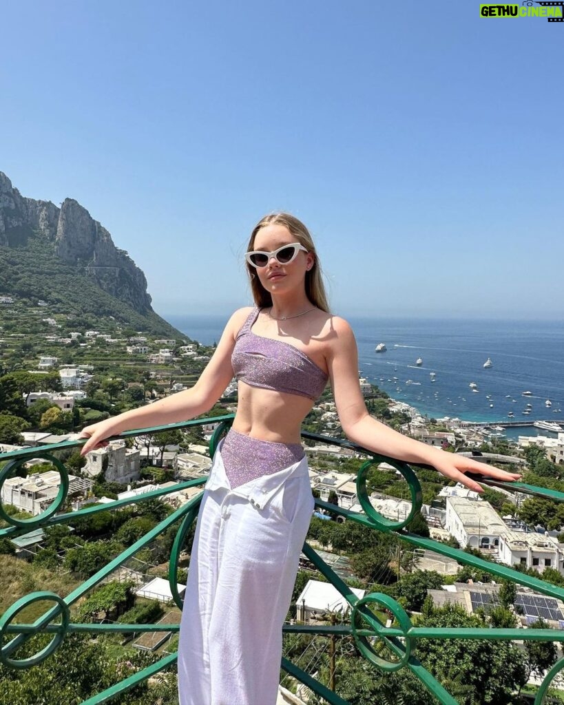 Pietra Quintela Instagram - Final destination: Capri ❥🇮🇹 Capri - Italy