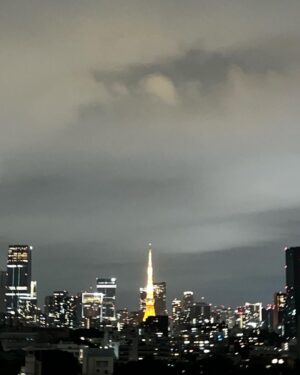 Pirapat Watthanasetsiri Instagram - 😶‍🌫️ cr. @mixxiw