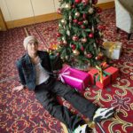 Pirapat Watthanasetsiri Instagram - Santa is coming….🎄