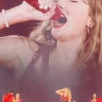 Pitchanart Sakakorn Instagram - สนุกมาก ต้องมาแหละ! thx my hubby♥️ @big_akarawatt #taylorswift #erastoursingapore National Stadium, Singapore