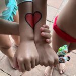 Pitty Instagram - dump despedida das mini-férias pra cair na estrada novamente, com a bença de todo sal do mar 🌊 🧜‍♀️