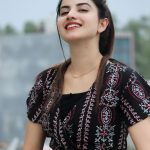 Piyanka Mongia Instagram - Wearing- @darice_trendz ❤️ Smile is the only way to solve all the problems isn’t it?🥺😍❤️ . . . #piyanka_mongia #piyankamongia #keepsupporting #keepgoing #keepsmiling #keeploving #keepmotivating #kbye #picoftheday #pictureoftheday #punjab