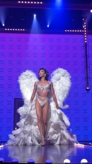 Plastique Tiara Instagram - Drag Race LIVE in Las Vegas 🤍
•
Wings by @redaggio 
Fit by @michaelbrambila