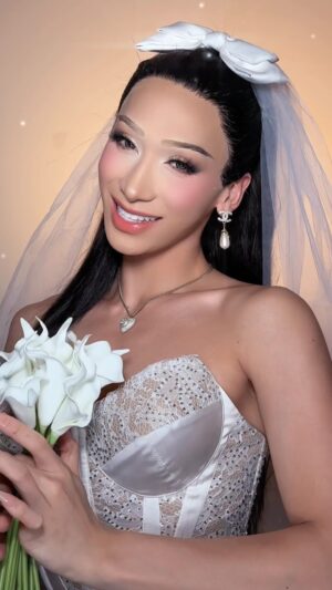 Plastique Tiara Instagram - Mình cưới nhau nha 💍 #drag #transformation 
•
Thank u for 1 mil on YouTube 🥹🤍