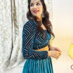 Poonam Dubey Instagram - ढूँढो ख़ुशी पहले ख़ुद के अंदर , दुनिया में ग़म तो तमाम मिलेंगे। दर्द में जो शामिल हो वही सच्चा यार, महफ़िल में तो दोस्त हज़ार मिलेंगे॥ ….. #poonamdubey #thoughtoftheday #stayblessed #staypositive 🫶😘🤗❤️🧿 Mumbai, Maharashtra