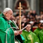 Pope Francis Instagram - EN: Overwhelmed by a barrage of words, we let the word of God glide by us: we hear it, yet we fail to listen to it; we listen to it, yet we don’t keep it; we keep it, yet we don’t let it provoke us to change. We need to stop being “deaf” to God’s word #SundayoftheWordofGod ES:Es el riesgo que corremos, ya que abrumados por miles de palabras, no damos importancia a la Palabra de Dios, la oímos, pero no la escuchamos; la escuchamos, pero no la custodiamos; la custodiamos, pero no nos dejamos provocar por ella para cambiar. Es necesario no ser “sordos” a la Palabra. #DomingodelaPalabradeDios PT: Este é o nosso risco: arrastados por mil palavras, passa-nos por cima também a Palavra de Deus: ouvimo-la, mas não a escutamos; escutamo-la, mas não a guardamos; guardamo-la, mas não nos deixamos provocar à mudança de vida. È preciso não ser «surdo» à Palavra. #DomingodaPalavradeDeus IT: Travolti da mille parole, ci lasciamo scivolare addosso pure la #ParoladiDio: la sentiamo, ma non la ascoltiamo; la ascoltiamo, ma non la custodiamo; la custodiamo, ma non ci lasciamo provocare per cambiare. Bisogna non essere “sordi” alla Parola! #DomenicadellaParola FR: Parfois, nous laissons la #ParoledeDieu glisser sur nous. Nous l’entendons, mais nous ne l’écoutons pas ; nous l’écoutons, mais nous ne la gardons pas ; nous la gardons mais nous ne nous laissons pas changer. Ne soyons pas “sourds” à la Parole! #DimanchedelaParoledeDieu PL: Przytłoczeni tysiącem słów pozwalamy, żeby słowo Boże przemknęło: słyszymy je, ale go nie słuchamy; słuchamy go, ale go nie strzeżemy; strzeżemy go, ale nie pozwalamy, by sprowokowało nas do przezmiany. Nie można być „głuchym” na Słowo! #NiedzielaSłowaBożego Basilica di San Pietro in Vaticano