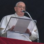 Pope Francis Instagram - EN: In memory of our Baptism, let us welcome God’s presence within us. We can do so with the sign of the cross, which traces in us the memory of the grace of God, who loves us and wishes to stay with us. That sign of the cross reminds us of this. Let us do it together: In the name of the Father, and of the Son, and of the Holy Spirit. #Angelus PT: Em memória do nosso Batismo, vamos acolher a presença de Deus em nós. Podemos fazer isso com o sinal da cruz, que traça em nós a memória da graça de Deus, que nos ama e deseja estar conosco. Vamos fazer isso juntos: Em nome do Pai, do Filho e do Espírito Santo. ES: En memoria de nuestro bautismo, acojamos la presencia de Dios en nuestro interior. Podemos hacerlo con la señal de la cruz, que traza en nosotros el recuerdo de la gracia de Dios, que nos ama y desea estar con nosotros. La señal de la cruz nos recuerda esto. Hagámosla juntos: En el nombre del Padre y del Hijo y del Espíritu Santo. IT: In memoria del nostro Battesimo, accogliamo la presenza di Dio in noi. Possiamo farlo con il segno della croce, che traccia in noi il ricordo della grazia di Dio, il quale ci ama e desidera stare con noi. Quel segno della croce che ci ricorda questo. Facciamolo insieme: Nel nome del Padre e del Figlio e dello Spirito Santo. FR: En mémoire de notre baptême, accueillons la présence de Dieu en nous. Nous pouvons le faire avec le signe de la croix, qui trace en nous la mémoire de la grâce de Dieu, qui nous aime et désire être avec nous. Faisons-le ensemble : Au nom du Père, du Fils et du Saint-Esprit. Vatican City