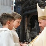 Pope Francis Instagram - EN: We entrust the new year to the #MotherOfGod. May we consecrate our lives to her. In her tenderness, she knows how to reveal its fullness, because she will lead us to Jesus, the fullness of time, of all ages. May this year be filled with the Lord's consolation. PT: Confiemos o novo ano à #MãedeDeus. Consagremos-lhe a nossa vida. Ela, com ternura, saberá revelar a sua plenitude. Porque nos levará a Jesus, plenitude dos tempos, de todos os tempos. Que este ano seja repleto da consolação do Senhor. ES: Encomendemos el nuevo año a la #MadredeDios. Consagrémosle nuestras vidas. Ella, con ternura, sabrá abrirlas a la plenitud. Porque nos conducirá a Jesús, plenitud del tiempo, de todos los tiempos. ¡Que este año esté colmado del consuelo del Señor! IT: Affidiamo il nuovo anno alla #MadrediDio. Consacriamole le nostre vite. Lei, con tenerezza, saprà dischiuderne la pienezza. Perché ci condurrà a Gesù, pienezza del tempo, di ogni tempo. Sia quest’anno pieno della consolazione del Signore. FR: Confions la nouvelle année à la #MèredeDieu. Consacrons-lui nos vies. Elle saura, avec tendresse, en dévoiler la plénitude. Car elle nous conduira à Jésus, plénitude du temps, de tous les temps. Que cette année soit pleine de la consolation du Seigneur. DE: Vertrauen wir das neue Jahr der #MutterGottes an. Weihen wir ihr unsere Leben. Sie wird deren Fülle mit Zärtlichkeit zu öffnen wissen. Denn sie wird uns zu Jesus, der Fülle der Zeit, jeglicher Zeit, führen. Dieses Jahr sei vom Trost des Herrn erfüllt. PL: Polecajmy nowy rok Matce Bożej. Poświęćmy jej nasze życie. Ona z czułością będzie potrafiła ujawnić jego pełnię. Ponieważ doprowadzi nas do Jezusa, pełni czasu, każdego czasu. Niech ten rok będzie pełen Pańskiego pocieszenia. Città Del Vaticano