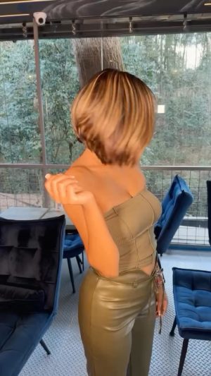 Porsha Williams Instagram - 🔥 Do you all love a good bob?! Obsessed with @lodwill new look with @gonakedhair ! 

@gonakedhair x @901weaveslayer 
🎨: @nulookbylex.co