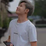 Prachaya Ruangroj Instagram - เมื่อก่อนเล่นสงกรานต์ทุกวันก็ยังไหว ปีนี้เล่นสงกรานต์วันนึง.. ปวดหลัง ผื่นขึ้นทั้งตัว ฟื้นร่างสามวัน โอเค ชัดเจน.. แก่. 🥹