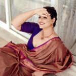 Prachi Tehlan Instagram - 📸✨ Loving these curves! 😍💃 Whether it’s the natural lines of a landscape or the graceful curves of a piece of art, curves have a way of capturing our attention and leaving us in awe. 😲💕 Let’s celebrate the beauty and uniqueness that curves bring to our world! 🌎✨ Remember, embrace your own curves and know that they are absolutely stunning too! 😘💪 #CurvesAreBeautiful #EmbraceYourCurves #LoveYourself Styling @styyledbyjoe saree @byhand.in Jewellery @kaya_online_ Makeup and hair @makeup_by_shibinantony Shot by @akin_paduva_Phoyography Kochi, India