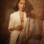 Pragya Jaiswal Instagram - Blurred boundaries ✨ Styled by @anshikaav Assisted by @bhatia_tanisha Jewellery @amamajewels Makeup @athirathakkar Hair @thakuramit190 Shot by the amazing @shivamguptaphotography 💗