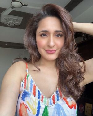 Pragya Jaiswal Instagram - The only short cut in life 💇🏻‍♀️🤪

@loicindia @dessangemumbai