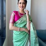 Pragya Jaiswal Instagram - A saree moment 💕 For the opening of @kanchipuramnarayanisilks @deroyalmensethnic in Nellore wearing : Saree @kanchipuramnarayanisilks Jewellery @narayani_silver_house Makeup @makeupartistpj Hair @hairdo_vamsi Managed by @visioncelebhub