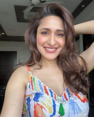 Pragya Jaiswal Instagram - The only short cut in life 💇🏻‍♀️🤪

@loicindia @dessangemumbai