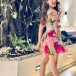 Pragya Jaiswal Instagram - Weekend recap 💕 Thank you @sahilgsalathia & @missmalini for a super fun Sunday scene ! 📸 by @sarvesh_shashi 🥰
