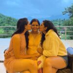 Pragya Jaiswal Instagram - Happy happy birthday dearest Mommy 🎂❤️ Thank you for giving us the best life & for teaching us the values that are with us every step of the way. Wishing you all the joys of life today & always 💕💕 you are our heart !