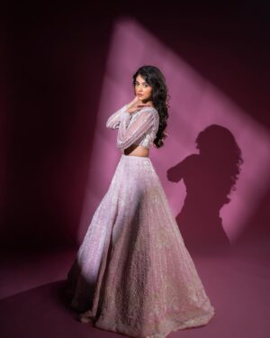 Pranali Rathod Instagram - 🌸
.

makeup- @makeup_by_nainaa 
Outfit @riantasofficial 
  @darshimehtaa 
📷- @kakali_das_photography