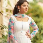 Pranika Dhakshu Instagram - Unnai Naan Ninaithale Mazhai Thoovthey…!!! 🌼🍃 Artist - @pranikadhakshu Costumes - @ival.amali Photographer - @camerasenthil Makeup - @anjusartistry Shoot Organized by @rrajeshananda . . #pranikadhakshu #zara