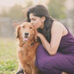 Pranika Dhakshu Instagram - Some thing just fill your heart without trying 🐾🐾 . . Pc : @skmani_photography . . #pranikadhakshu #doglover #paw #somelove Chennai, India
