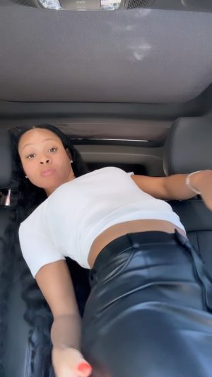 Pretty Vee Instagram - LISTEN: Who Gave You Permission To Give Up 👊🏽🙏🏽

God Wants You To Keep Going! ✨

Stay ENCOURAGED!✨

I Know It’s Get Hard, But That’s What Makes You Great!✨

Your Assignment Is Devine!✨

Cast Your Cares To God RIGHT NOW!✨

Your Special In Heaven, Keep Going… He Sees You✨

Your NEW LIFE BEGINS NOW!✨

DON’T QUIT…… YOU HEAR ME! 🤞🏽

I Love Y’all So Much🤍

Jesus Is Good! 🙏🏽

The Pretty VICTORY 💋