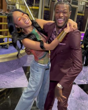 Pretty Vee Instagram - Filming With Twin @dcyoungfly 🤩🎥

- D I Overly Love You & You Are So Inspiring To Us All! 
Real Is Rare, & I Will Always Be Right Here, No ?🧡

- Next, August Will Be Full Of Big Blessings!✨🧡

- I Love You

- The Pretty Victory 💋

MUA: @picaasso 

Hairstylist: @slayedbydalvi
