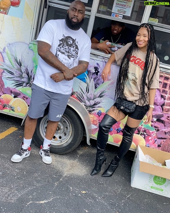 Pretty Vee Instagram - Sorry Just Busy Doing Everything I Said I Was Going To Do! 🤎🤞🏽 - & One Of Those Things Is Giving Back, Thank You @traeabn For Bringing Me To Houston,Tx To Serve With You In Your Community! I Absolutely Love What Your Doing! We Appreciate 🤎 - Y’all Know Vena Love The Kids!🤞🏽 - & Lastly Swipe & Come Party With Me! - Love Y’all Bye! - PrettyVee 💋 Houston, Texas