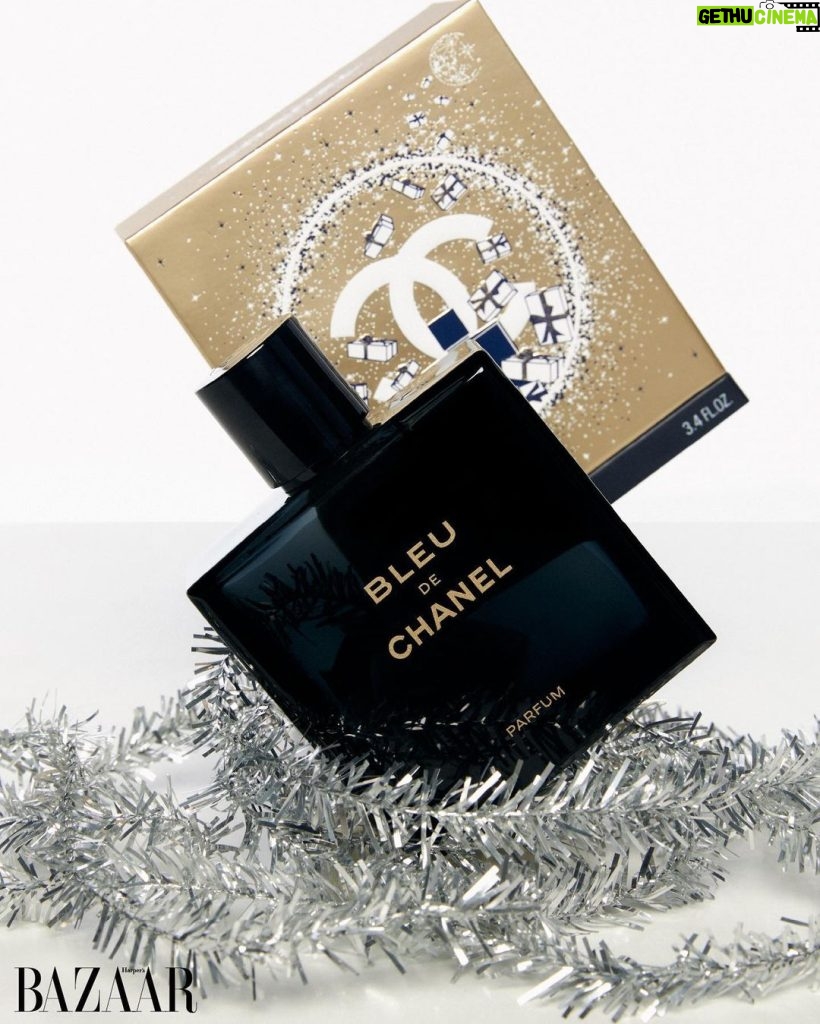 Prin Suparat Instagram - ส่งต่อไอเดียของขวัญสุดพิเศษ ต้อนรับ Holiday Season กับน้ำหอมกลิ่นซิกเนเจอร์ BLEU DE CHANEL Parfum ที่มาในเคสรุ่นลิมิเต็ดเอดิชั่นสีน้ำเงินและทอง ✨ ช่างภาพ: @waroontuang Editor-in-Chief และครีเอทีฟไดเร็กเตอร์: @hoxtonian แฟชั่นเอดิเตอร์: @tanwaa นายแบบ: @mark_prin แต่งหน้า: @jibbierubie ทำผม: @biobell.lpz ผู้ช่วยสไตลิสต์: @basnara @fuskarlaro ผู้ช่วยช่างภาพ: @yaemnet_17 @wanchaiarreeruk @duangta_anurak #BleuDeCHANEL #CHANELFragrance #CHANELWonderland #CHANELHoliday @chanel.beauty