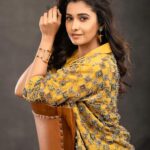 Priya Bhavani Shankar Instagram - #DemonteColony2 coming soon to haunt you trailer out now - link in Bio Wearing @yavi Jewellery @mykreshya Shoes @stevemaddenindia Styled by @malinikarthikeyan Style Team @harshene.ravichandar @hqrukmini @team___e MUA @makeupmaliksam Hair @makeover_ganesan Photography @arunprasath_photography