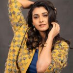 Priya Bhavani Shankar Instagram - #DemonteColony2 coming soon to haunt you trailer out now - link in Bio Wearing @yavi Jewellery @mykreshya Shoes @stevemaddenindia Styled by @malinikarthikeyan Style Team @harshene.ravichandar @hqrukmini @team___e MUA @makeupmaliksam Hair @makeover_ganesan Photography @arunprasath_photography