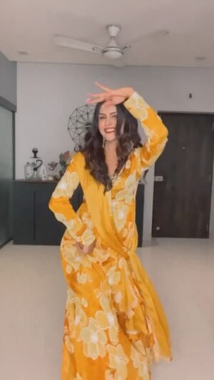 Priyanka Chahar Choudhary Instagram - One more post kyuki aaj Mai bhot free hu 😄