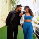 Priyanka Chahar Choudhary Instagram - Nakhre mere de vich mundeya dekh tabahi kinni aa… 😎 keep loving this ‘Jung’ guys🫰🏼 Love you all ❤️ #jung #gippygrewal #priyankachaharchoudhary