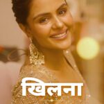 Priyanka Chahar Choudhary Instagram - Mega Diwali GIVEAWAY with Pears! 🎁 Win your GLOW must haves with 2 simple steps: 1. Follow @pearsindiaofficial 2. Once done, like and drop a comment of your favourite Pears memory on this post 🧡 Diwali ke iss tyohar mein ek alag hi Glow hota hai, aur hamari bhasha mein 'Glow' ko 'खिलना' kehte hain! Iss Diwali, mere Glow ka reason kuch khaas hai! Iss Video ko dekhiye aur jaaniye! Aapki favourite Diwali tradition kya hai aur Glow ko aapki bhasha mein kya kehte hain, ye mujhe comment mein zaroor batana! #GotMeGlowing #Festiveseason #Indianfestival #Diwali #DiwaliGlow #DiwaliVibes #Glycerinsoap #GlowingSkin #PearsIndia #7daystoglow