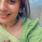Priyanka Deshpande Instagram - Adhayum thaandi punidhamanadhu ❤️🧿 . . . #family #familyfirst #love #lifeisbeautiful #positivevibes #onedayatatime